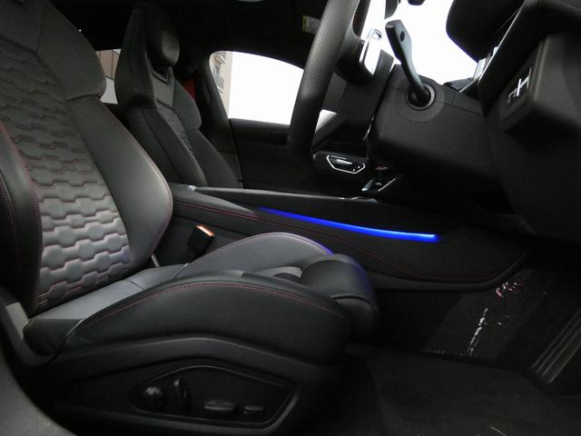 RS e-トロンGT ベースグレード 5スポークコンケーブモジュールブラック21インチアルミ ブラックAudiリングス&ブラックスタイリングパッケージ タングステンカーバイトコーティングブレーキ RSデザインパッケージレッド(42枚目)