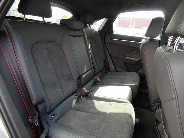 ＲＳ Ｑ３ スポーツバック ベースグレード　ＲＳデザインパッケージレッド　ブラックスタイリングパッケージ　マトリクスＬＥＤヘッドライト　Ｂａｎｇ＆Ｏｌｕｆｓｅｎ３Ｄサウンドシステム　フロントシート電動調整機能　カラードブレーキキャリパーレッド（46枚目）