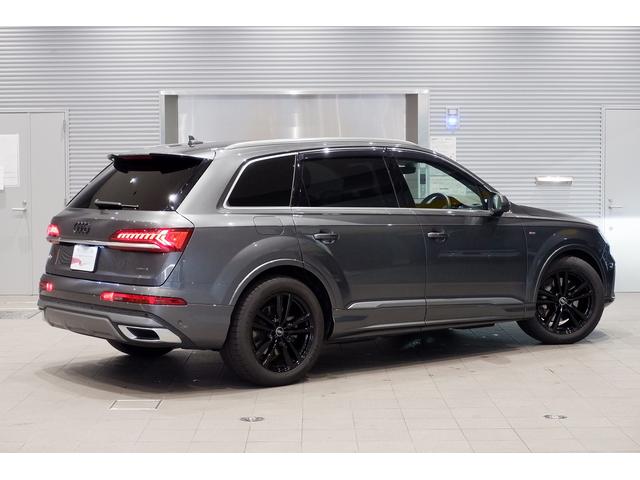 Q7 55TFSIクワトロ Sライン プレミアムパッケージ Bang&Olufsen3Dサウンドシステム HDマトリクスLEDヘッドライトAudiレーザーライト アダプティブクルーズコントロール 3列シート アダプティブエアサスペンション(7枚目)