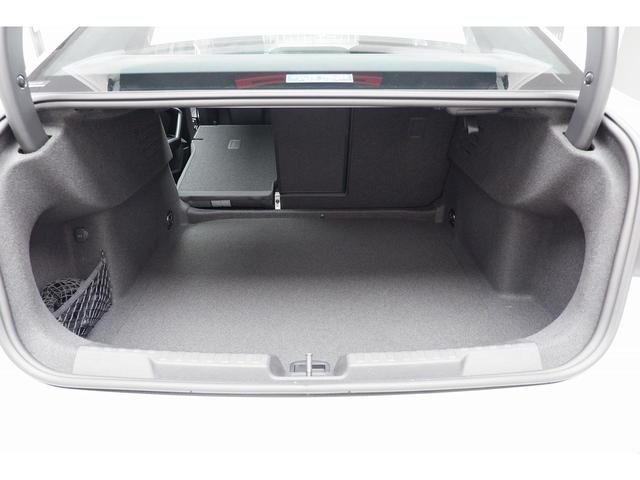 �����V�[�g���ȒP�ɕ������đO���ɓ|�����Ƃ��ł��܂��B