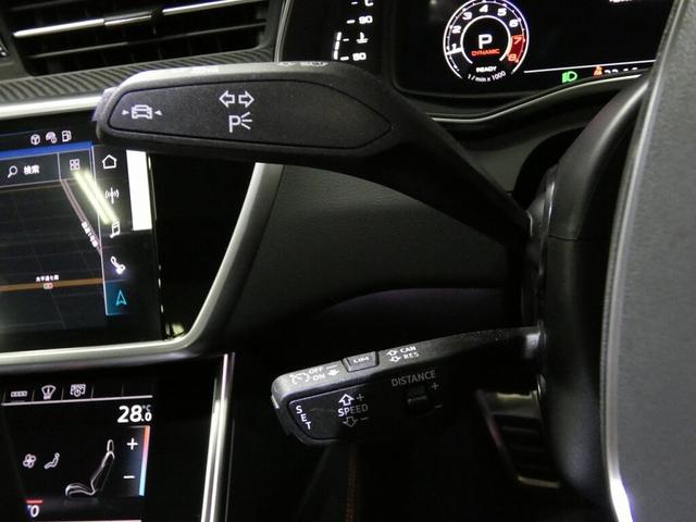 ＲＳ６アバント パフォーマンス ベースグレード　ブラックＡｕｄｉｒｉｎｇｓ＆カーボングロスブラックスタイリングパッケージ　Ｂａｎｇ＆Ｏｌｕｆｓｅｎ３Ｄアドバンストサウンドシステム　ＲＳスポーツエキゾーストシステム　ブレーキキャリパーレッド　エアサス（16枚目）