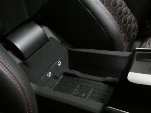 ＲＳ６アバント パフォーマンス ベースグレード　ブラックＡｕｄｉｒｉｎｇｓ＆カーボングロスブラックスタイリングパッケージ　Ｂａｎｇ＆Ｏｌｕｆｓｅｎ３Ｄアドバンストサウンドシステム　ＲＳスポーツエキゾーストシステム　ブレーキキャリパーレッド　エアサス（46枚目）