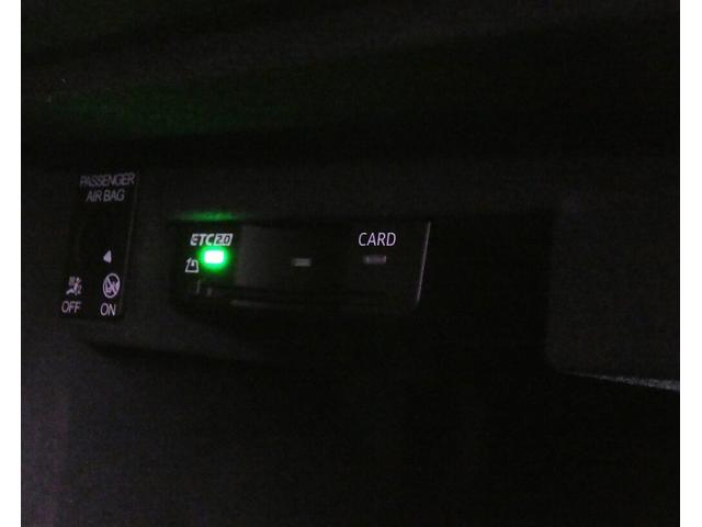 ＲＳ６アバント パフォーマンス ベースグレード　ブラックＡｕｄｉｒｉｎｇｓ＆カーボングロスブラックスタイリングパッケージ　Ｂａｎｇ＆Ｏｌｕｆｓｅｎ３Ｄアドバンストサウンドシステム　ＲＳスポーツエキゾーストシステム　ブレーキキャリパーレッド　エアサス（48枚目）