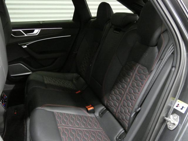 ＲＳ６アバント パフォーマンス ベースグレード　ブラックＡｕｄｉｒｉｎｇｓ＆カーボングロスブラックスタイリングパッケージ　Ｂａｎｇ＆Ｏｌｕｆｓｅｎ３Ｄアドバンストサウンドシステム　ＲＳスポーツエキゾーストシステム　ブレーキキャリパーレッド　エアサス（54枚目）