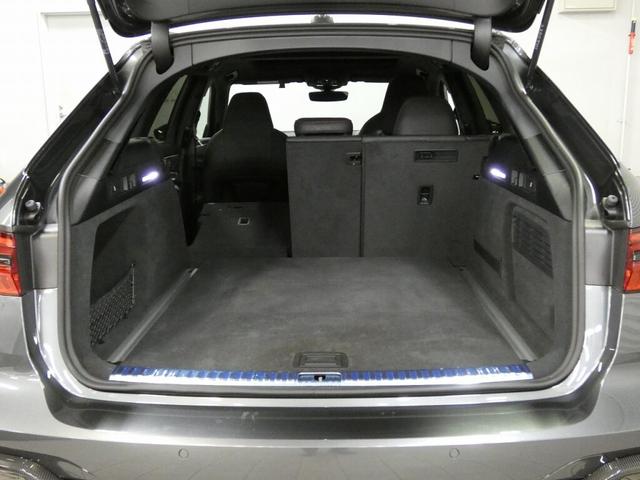 ＲＳ６アバント パフォーマンス ベースグレード　ブラックＡｕｄｉｒｉｎｇｓ＆カーボングロスブラックスタイリングパッケージ　Ｂａｎｇ＆Ｏｌｕｆｓｅｎ３Ｄアドバンストサウンドシステム　ＲＳスポーツエキゾーストシステム　ブレーキキャリパーレッド　エアサス（64枚目）