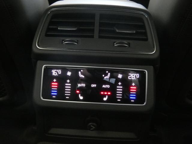 �p���K�i�Ή����C�����X�`���[�W���O�ɂ��A����̏ꏊ�ɃX�}�[�g�t�H����u�������ŏ[�d���\�ł��B