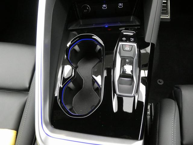 �t�����g�J�b�v�z���_�[�ł��B���ݕ���u���āA�h���C�r���O���y���ނ��Ƃ��ł��܂��B