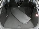 リヤシートを前方に倒せば大容量のラゲッジスペースへと生れ変ります。