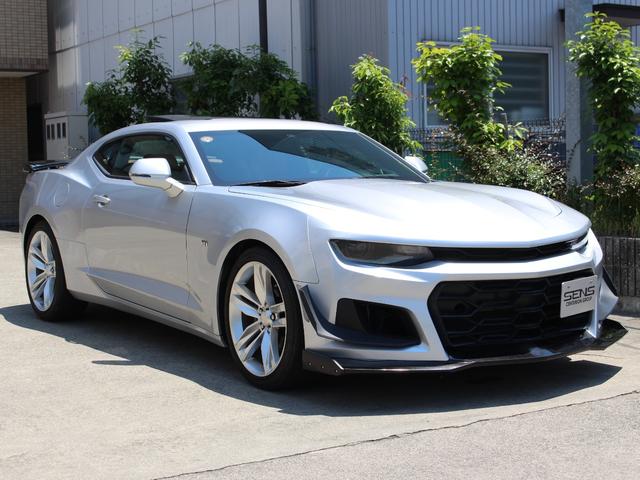 シボレーカマロ ＬＴ　ＲＳ　正規Ｄ車　ＺＬ１フェイス　左ハンドル　サンルーフ　カープレイ　茶革　リアシーケンシャル　ＢＯＳＥサウンド　Ｂカメラ　シートヒーター　ベンチレーション　スマートキー　ヘッドアップディスプレイ　ソナー（7枚目）