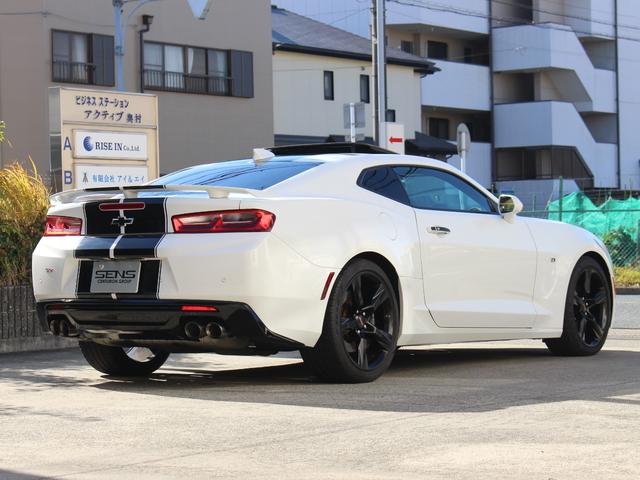 ＳＳ　新車並行　ロッキー物　サンルーフ　赤革　カープレイ　バックカメラ　レーシングストライプ　パフォーマンスエグゾースト　ＢＯＳＥ　ステアリングヒーター　シートヒーター　シートエアコン　ＥＴＣ(8枚目)