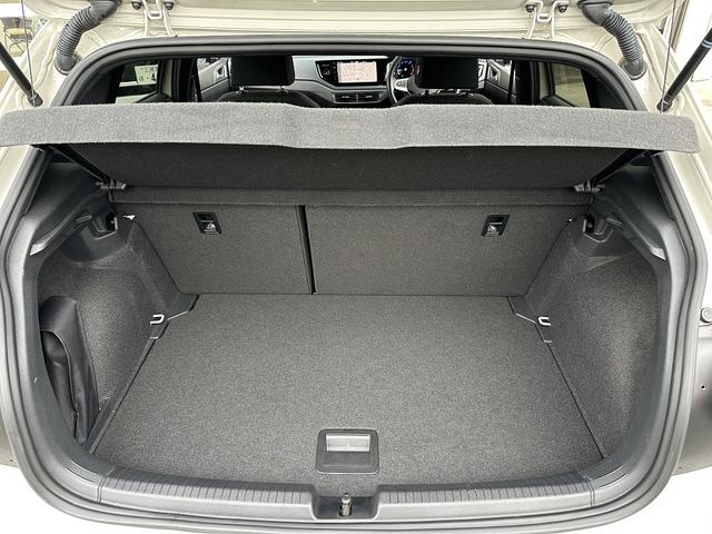 ポロ TSI Rライン ワンオーナー LEDヘッドライト 純正ナビゲーション バックカメラ 純正アルミホイール ドライブレコーダー ワイヤレス充電(13枚目)