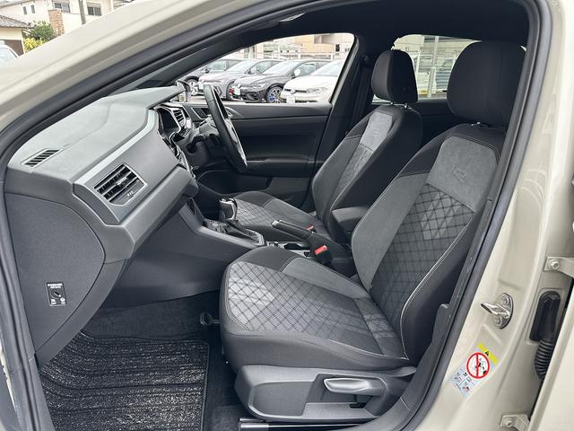 ポロ TSI Rライン ワンオーナー LEDヘッドライト 純正ナビゲーション バックカメラ 純正アルミホイール ドライブレコーダー ワイヤレス充電(19枚目)