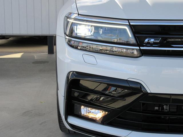 ティグアン ＴＳＩ　Ｒライン　ブラックスタイル　ワンオーナー　禁煙車　特別仕様車ブラックスタイル　ＬＥＤヘッドライト　ＴＶチューナー　液晶メーター　ＣＤ、ＤＶＤ対応　純正ナビゲーション（6枚目）
