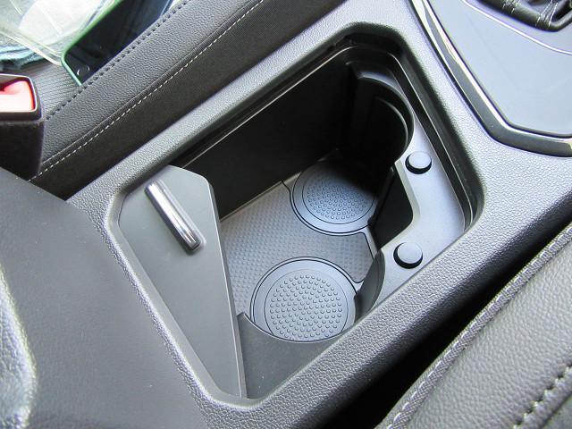 ティグアン ＴＳＩ　Ｒライン　ブラックスタイル　ワンオーナー　禁煙車　特別仕様車ブラックスタイル　ＬＥＤヘッドライト　ＴＶチューナー　液晶メーター　ＣＤ、ＤＶＤ対応　純正ナビゲーション（25枚目）