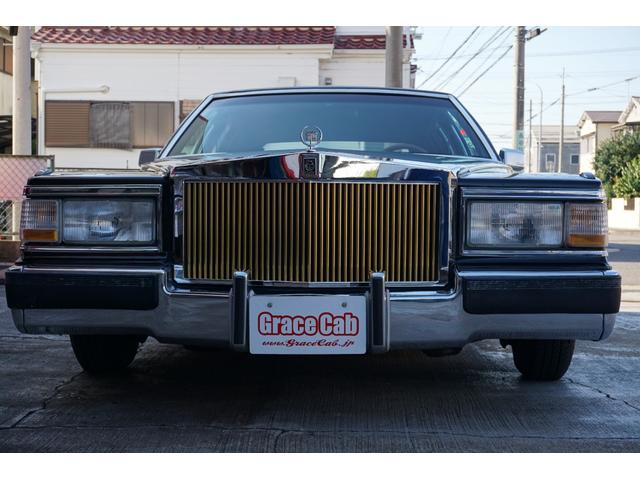 キャデラックフリートウッド ブロアム 8ナンバー放送宣伝車 トリプルブラック ハイドロ2P4B(8Bラック)セミレインフォース ダブルクッション 13インチワイヤーホイール クラシックグリル コンチキット(2枚目)