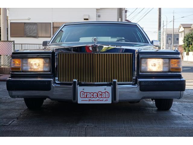 キャデラックフリートウッド ブロアム 8ナンバー放送宣伝車 トリプルブラック ハイドロ2P4B(8Bラック)セミレインフォース ダブルクッション 13インチワイヤーホイール クラシックグリル コンチキット(3枚目)