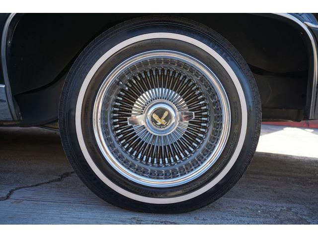 キャデラックフリートウッド ブロアム 8ナンバー放送宣伝車 トリプルブラック ハイドロ2P4B(8Bラック)セミレインフォース ダブルクッション 13インチワイヤーホイール クラシックグリル コンチキット(14枚目)