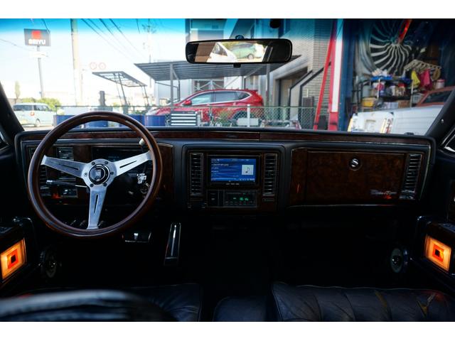 キャデラックフリートウッド ブロアム 8ナンバー放送宣伝車 トリプルブラック ハイドロ2P4B(8Bラック)セミレインフォース ダブルクッション 13インチワイヤーホイール クラシックグリル コンチキット(15枚目)