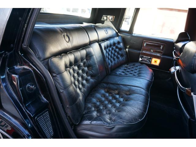 キャデラックフリートウッド ブロアム 8ナンバー放送宣伝車 トリプルブラック ハイドロ2P4B(8Bラック)セミレインフォース ダブルクッション 13インチワイヤーホイール クラシックグリル コンチキット(21枚目)