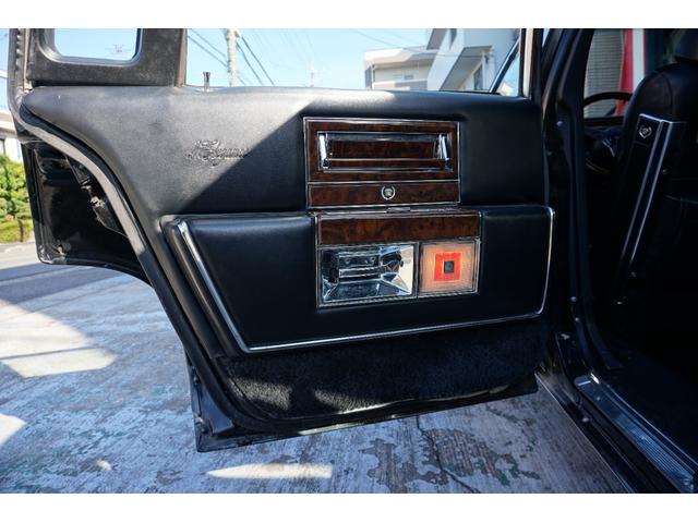 キャデラックフリートウッド ブロアム 8ナンバー放送宣伝車 トリプルブラック ハイドロ2P4B(8Bラック)セミレインフォース ダブルクッション 13インチワイヤーホイール クラシックグリル コンチキット(31枚目)