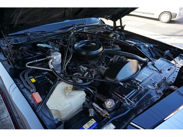 キャデラックフリートウッド ブロアム 8ナンバー放送宣伝車 トリプルブラック ハイドロ2P4B(8Bラック)セミレインフォース ダブルクッション 13インチワイヤーホイール クラシックグリル コンチキット(35枚目)