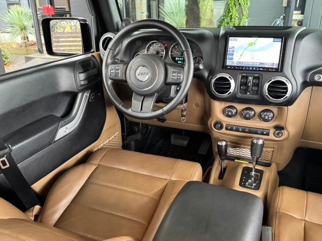 ジープ・ラングラーアンリミテッド サハラ　新車平行　左Ｈ　地デジナビ　バックカメラ　オバーフェンダー　ＲＢＰ２０インチＡＷ　　ＲＢＰサイドアーマー　管理ユーザー買取車（20枚目）