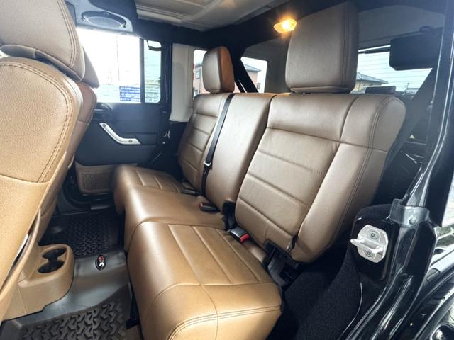 ジープ・ラングラーアンリミテッド サハラ　新車平行　左Ｈ　地デジナビ　バックカメラ　オバーフェンダー　ＲＢＰ２０インチＡＷ　　ＲＢＰサイドアーマー　管理ユーザー買取車（23枚目）
