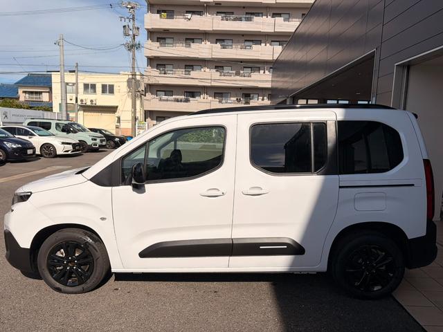 ベルランゴ マックス ブルーHDi 新車保証継承車両/禁煙車/アクティブクルーズコントロール/アップルカープレイ・アンドロイドオート/純正18インチアロイホイール(3枚目)