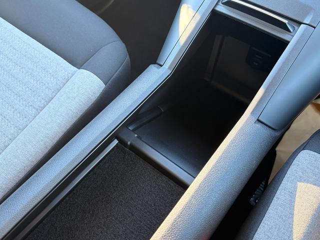 ベルランゴ マックス ブルーHDi 新車保証継承車両/禁煙車/アクティブクルーズコントロール/アップルカープレイ・アンドロイドオート/純正18インチアロイホイール(55枚目)