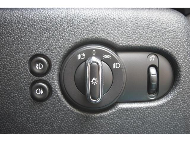 クーパーS INI YOURS純正レザーシート 純正バックカメラ 純正シートヒーター 正規認定中古車(16枚目)