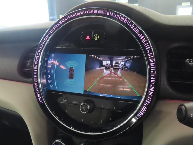 ＭＩＮＩ クーパーＳ　コンバーチブル　シーサイド・エディション　特別仕様車／ＳＥＡＳＩＤＥ　ＥＤＩＴＩＯＮ／コンバーチブル／Ａｐｐｌｅ　ｃａｒ　ｐｌａｙ／衝突軽減ブレーキ／純正バックカメラ／ＥＴＣ付／シートヒーター／ＬＥＤヘッドライト／（7枚目）