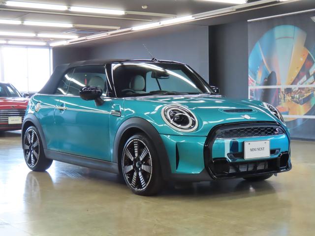 ＭＩＮＩ クーパーＳ　コンバーチブル　シーサイド・エディション　特別仕様車／ＳＥＡＳＩＤＥ　ＥＤＩＴＩＯＮ／コンバーチブル／Ａｐｐｌｅ　ｃａｒ　ｐｌａｙ／衝突軽減ブレーキ／純正バックカメラ／ＥＴＣ付／シートヒーター／ＬＥＤヘッドライト／（48枚目）