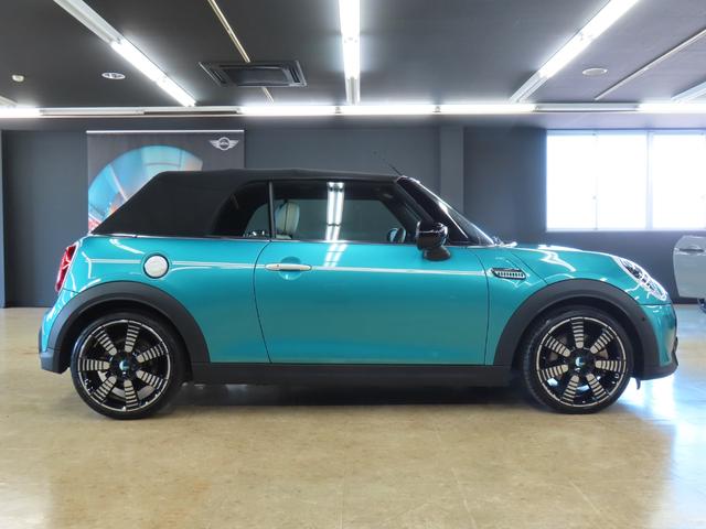 ＭＩＮＩ クーパーＳ　コンバーチブル　シーサイド・エディション　特別仕様車／ＳＥＡＳＩＤＥ　ＥＤＩＴＩＯＮ／コンバーチブル／Ａｐｐｌｅ　ｃａｒ　ｐｌａｙ／衝突軽減ブレーキ／純正バックカメラ／ＥＴＣ付／シートヒーター／ＬＥＤヘッドライト／（49枚目）