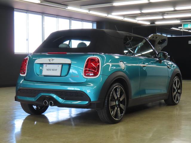 ＭＩＮＩ クーパーＳ　コンバーチブル　シーサイド・エディション　特別仕様車／ＳＥＡＳＩＤＥ　ＥＤＩＴＩＯＮ／コンバーチブル／Ａｐｐｌｅ　ｃａｒ　ｐｌａｙ／衝突軽減ブレーキ／純正バックカメラ／ＥＴＣ付／シートヒーター／ＬＥＤヘッドライト／（50枚目）