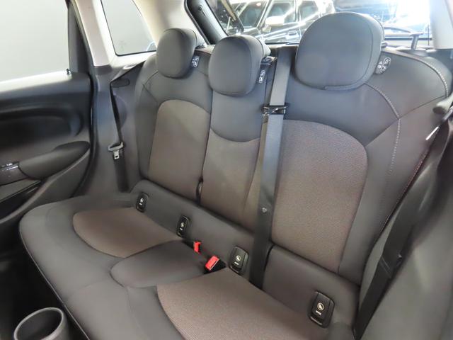 ＭＩＮＩ クーパー　５ＤＯＯＲ／ミッドナイトブラック／禁煙車／衝突軽減ブレーキ／純正ナビゲーション／純正バックカメラ／ＥＴＣ付／ＬＥＤヘッドライト／ＡＵＴＯライト／ＡＵＴＯワイパー／ボンネットストライプ（39枚目）