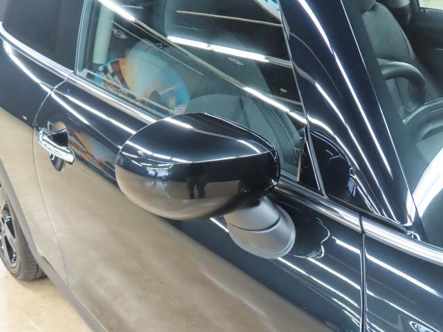 ＭＩＮＩ クーパーＳ　クラシック・トリム　３ＤＯＯＲ／エニグマティックブラック／禁煙車／Ａｐｐｌｅ　ｃａｒ　ｐｌａｙ／衝突軽減ブレーキ／純正バックカメラ／ＥＴＣ付／ＬＥＤヘッドライト／ＡＵＴＯライト／ＡＵＴＯワイパー／コンフォートアクセス（26枚目）