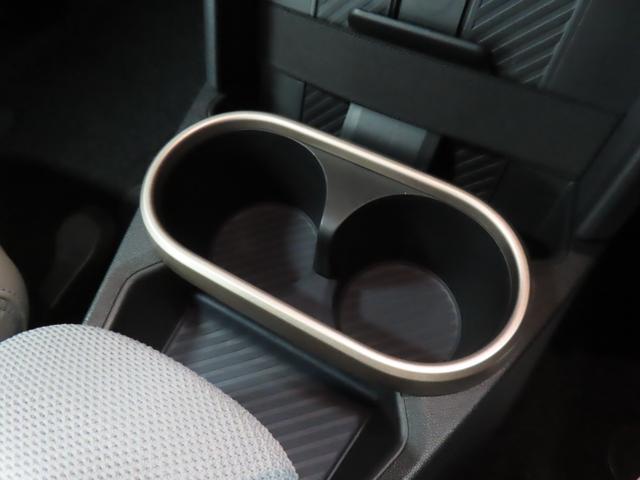 MINI クーパーC フェイバリット・トリム 3DOOR/オーシャンウェーブグリーン/Apple car play/ヘッドアップディスプレイ/アダプティブクルーズコントロール/衝突軽減ブレーキ/純正ナビゲーション/純正バックカメラ/ETC付(11枚目)