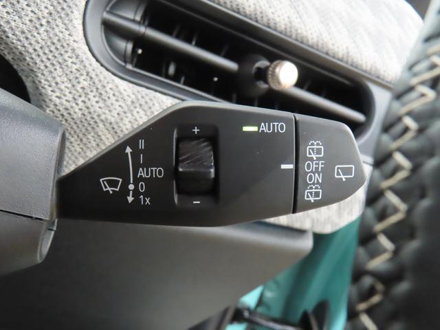 MINI クーパーC フェイバリット・トリム 3DOOR/オーシャンウェーブグリーン/Apple car play/ヘッドアップディスプレイ/アダプティブクルーズコントロール/衝突軽減ブレーキ/純正ナビゲーション/純正バックカメラ/ETC付(15枚目)