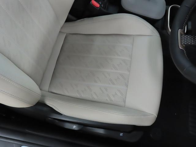 MINI クーパーC フェイバリット・トリム 3DOOR/オーシャンウェーブグリーン/Apple car play/ヘッドアップディスプレイ/アダプティブクルーズコントロール/衝突軽減ブレーキ/純正ナビゲーション/純正バックカメラ/ETC付(30枚目)