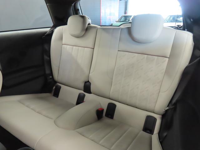 MINI クーパーC フェイバリット・トリム 3DOOR/オーシャンウェーブグリーン/Apple car play/ヘッドアップディスプレイ/アダプティブクルーズコントロール/衝突軽減ブレーキ/純正ナビゲーション/純正バックカメラ/ETC付(34枚目)