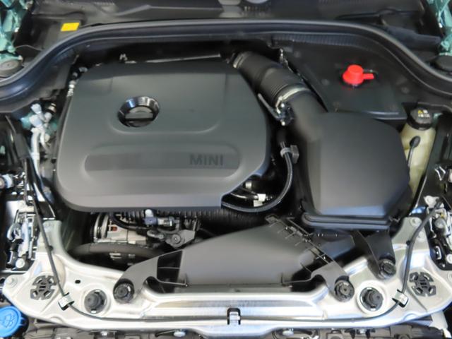 MINI クーパーC フェイバリット・トリム 3DOOR/オーシャンウェーブグリーン/Apple car play/ヘッドアップディスプレイ/アダプティブクルーズコントロール/衝突軽減ブレーキ/純正ナビゲーション/純正バックカメラ/ETC付(54枚目)