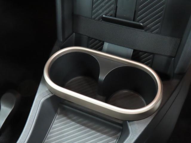 MINI クーパーC フェイバリット・トリム 3DOOR/レジェンドグレー/Apple car play/ヘッドアップディスプレイ/アダプティブクルーズコントロール/衝突軽減ブレーキ/純正ナビゲーション/純正バックカメラ/ETC付(10枚目)