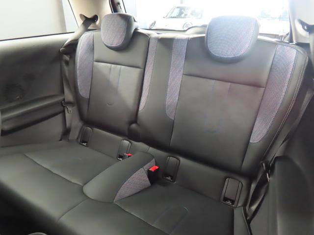 MINI クーパーC フェイバリット・トリム 3DOOR/レジェンドグレー/Apple car play/ヘッドアップディスプレイ/アダプティブクルーズコントロール/衝突軽減ブレーキ/純正ナビゲーション/純正バックカメラ/ETC付(34枚目)