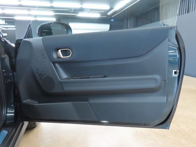 MINI クーパーC フェイバリット・トリム 3DOOR/レジェンドグレー/Apple car play/ヘッドアップディスプレイ/アダプティブクルーズコントロール/衝突軽減ブレーキ/純正ナビゲーション/純正バックカメラ/ETC付(38枚目)