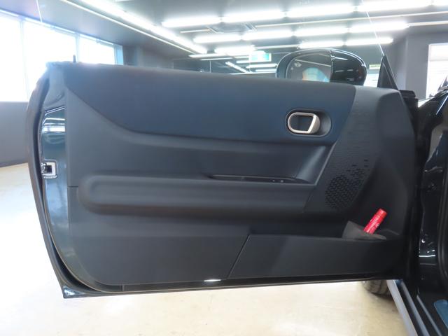 MINI クーパーC フェイバリット・トリム 3DOOR/レジェンドグレー/Apple car play/ヘッドアップディスプレイ/アダプティブクルーズコントロール/衝突軽減ブレーキ/純正ナビゲーション/純正バックカメラ/ETC付(39枚目)