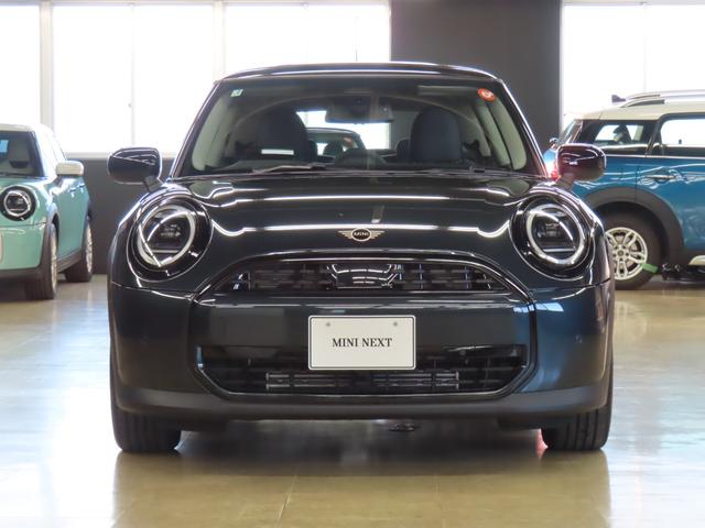 MINI クーパーC フェイバリット・トリム 3DOOR/レジェンドグレー/Apple car play/ヘッドアップディスプレイ/アダプティブクルーズコントロール/衝突軽減ブレーキ/純正ナビゲーション/純正バックカメラ/ETC付(46枚目)