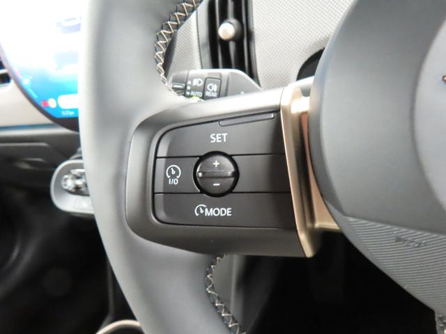 MINI クーパーC フェイバリット・トリム 3DOOR/チリレッド/Apple car play/ヘッドアップディスプレイ/アダプティブクルーズコントロール/衝突軽減ブレーキ/純正ナビゲーション/純正バックカメラ/ETC付(18枚目)