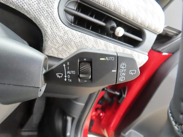 MINI クーパーC フェイバリット・トリム 3DOOR/チリレッド/Apple car play/ヘッドアップディスプレイ/アダプティブクルーズコントロール/衝突軽減ブレーキ/純正ナビゲーション/純正バックカメラ/ETC付(20枚目)