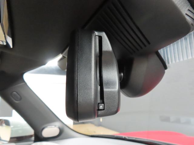 MINI クーパーC フェイバリット・トリム 3DOOR/チリレッド/Apple car play/ヘッドアップディスプレイ/アダプティブクルーズコントロール/衝突軽減ブレーキ/純正ナビゲーション/純正バックカメラ/ETC付(23枚目)