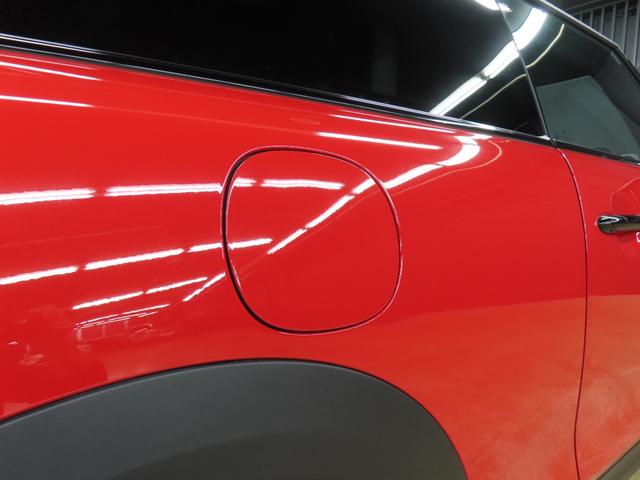 MINI クーパーC フェイバリット・トリム 3DOOR/チリレッド/Apple car play/ヘッドアップディスプレイ/アダプティブクルーズコントロール/衝突軽減ブレーキ/純正ナビゲーション/純正バックカメラ/ETC付(28枚目)